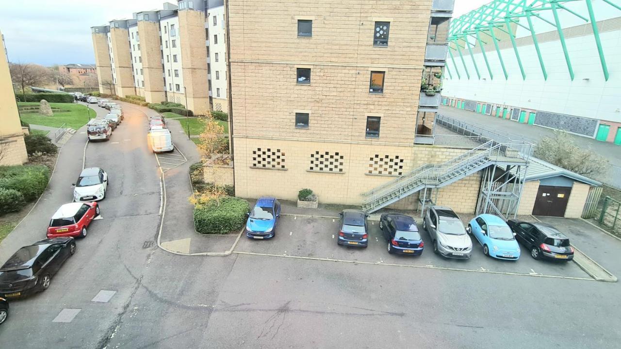 Lovely 3 Bedroom Apartment - Free Parking Edinburgh Exterior photo