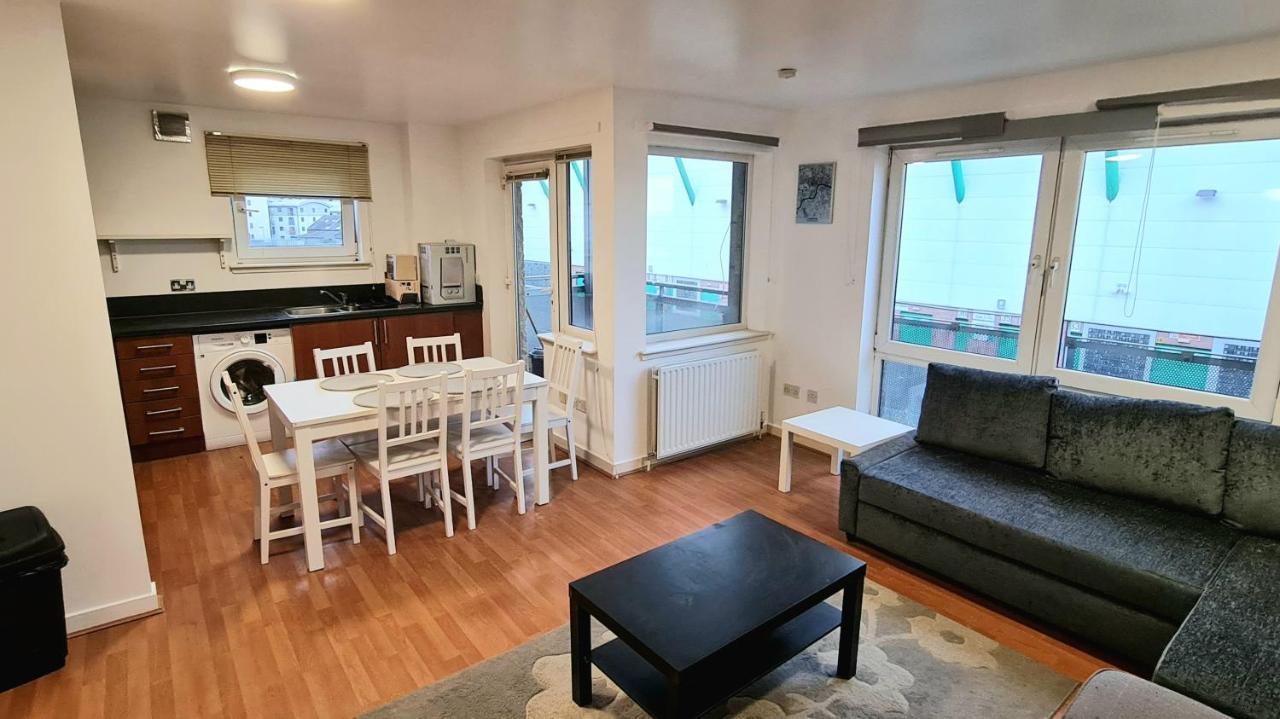 Lovely 3 Bedroom Apartment - Free Parking Edinburgh Exterior photo