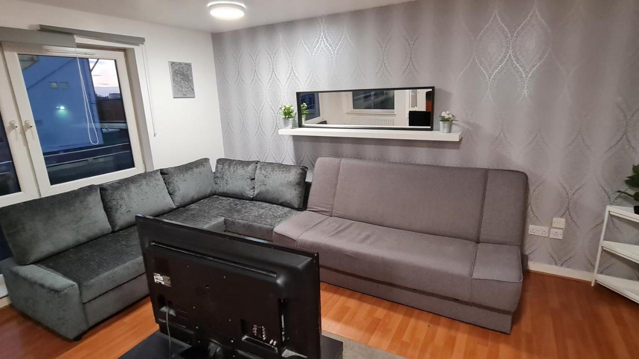 Lovely 3 Bedroom Apartment - Free Parking Edinburgh Exterior photo